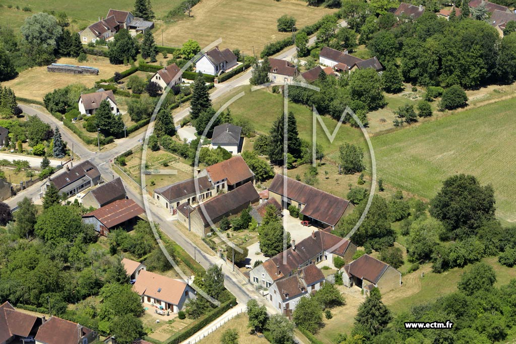Photo arienne de Flogny-la-Chapelle (la Moullire)