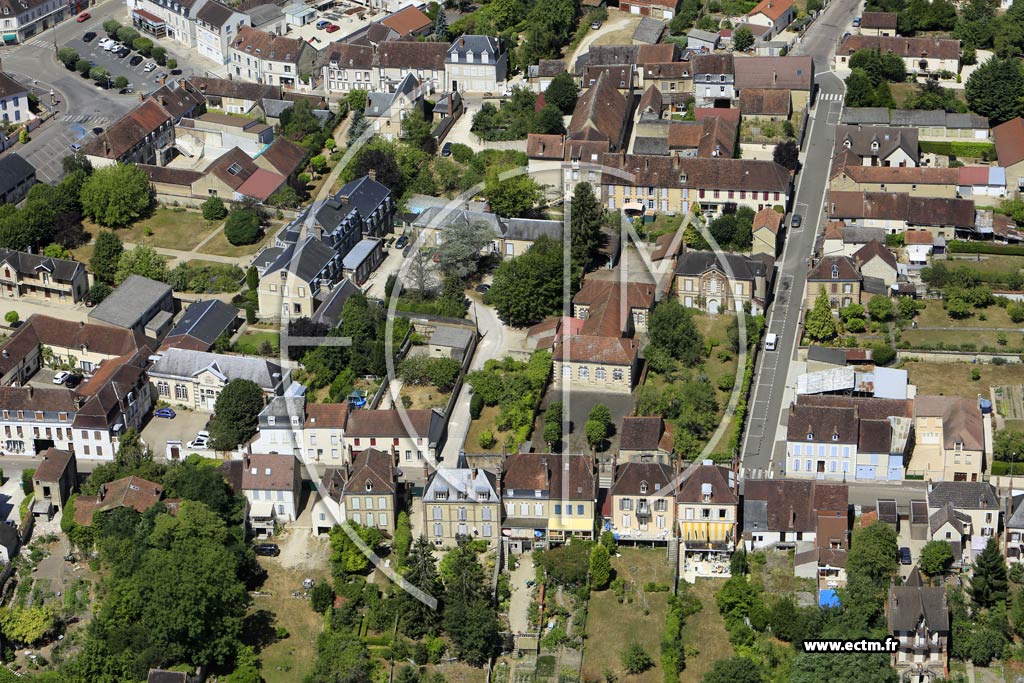 Photo arienne de Saint-Florentin
