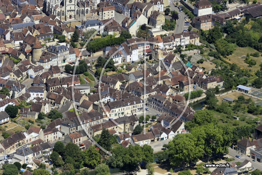Photo arienne de Saint-Florentin (Centre)