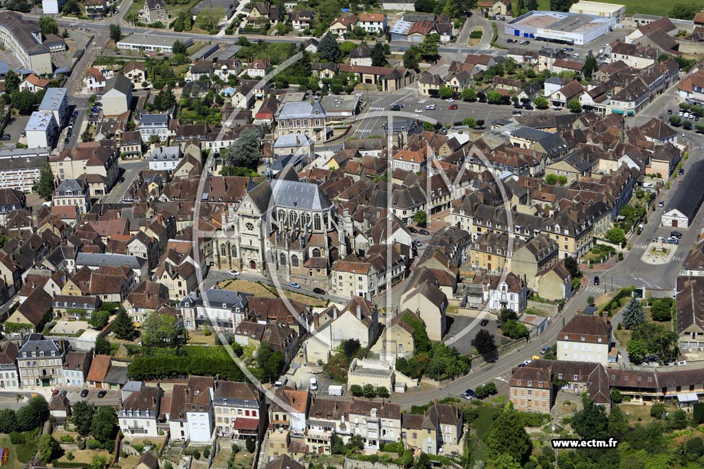 Photo arienne de Saint-Florentin (Centre)