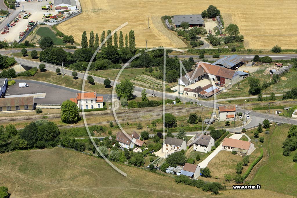Photo arienne de Saint-Florentin (Montlhu)