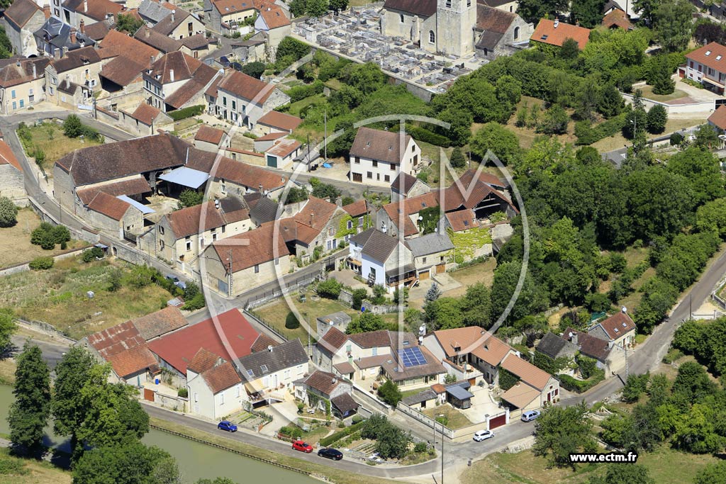Photo arienne de Tanlay (Saint-Vinnemer)
