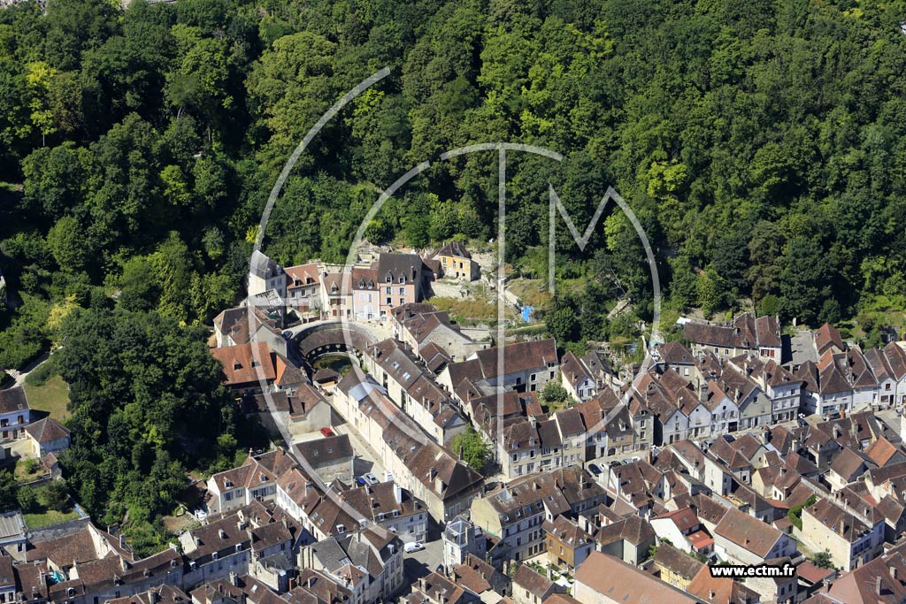 Photo arienne de Tonnerre