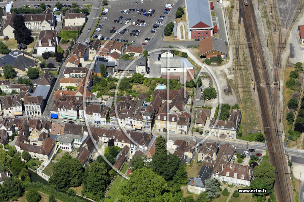 Photo arienne de Tonnerre