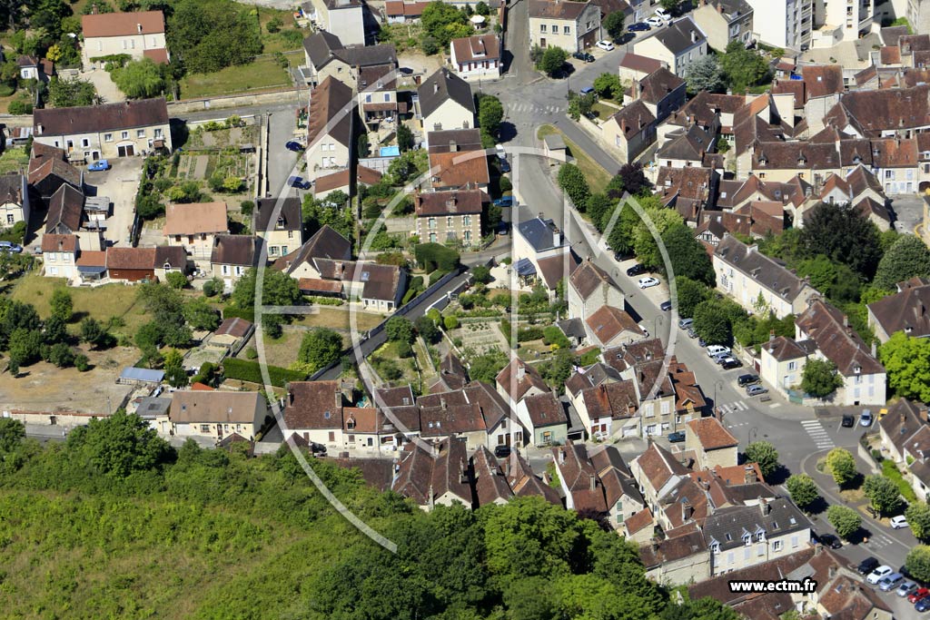 Photo arienne de Tonnerre