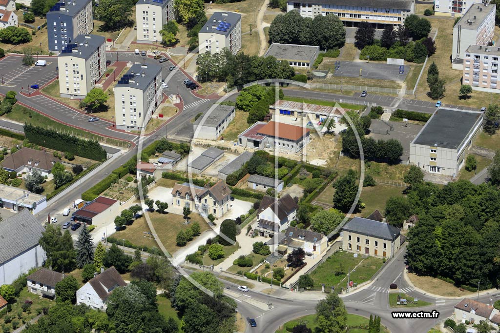 Photo arienne de Tonnerre (les Prs Hauts)
