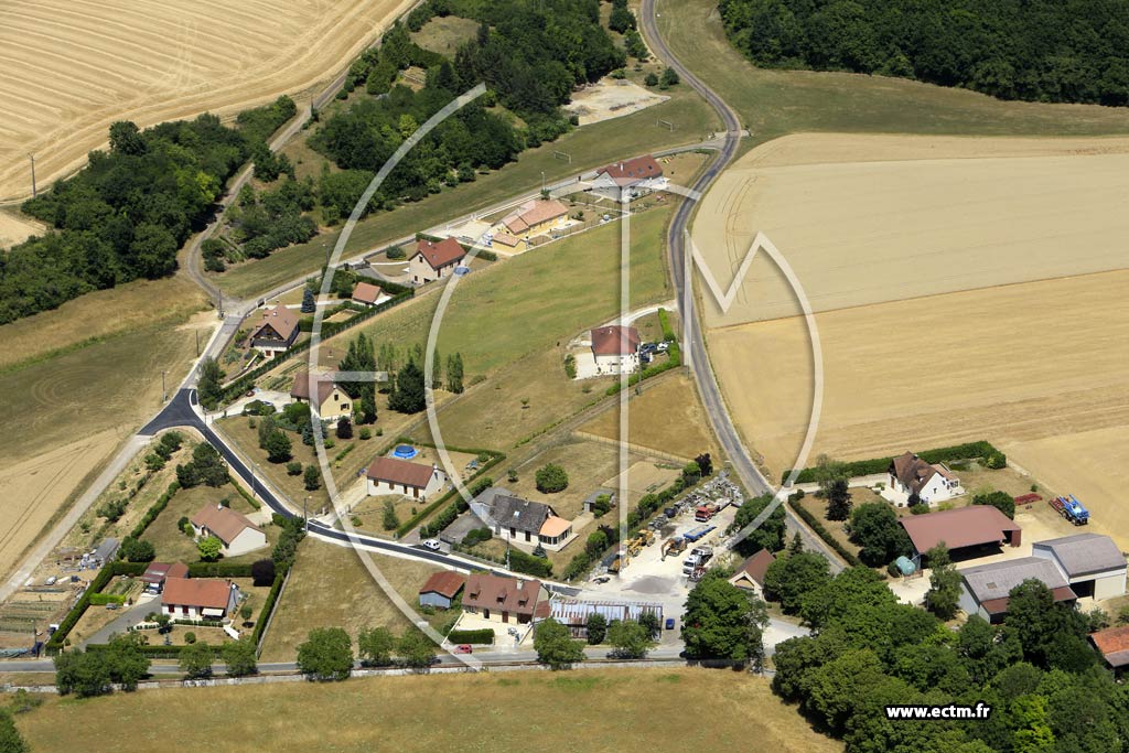 Photo arienne de Tronchoy (Croix de la Chaume)