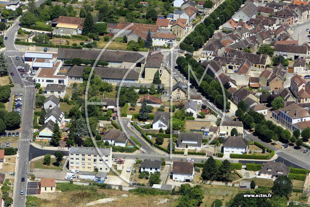 Photo arienne de Brienon-sur-Armanon