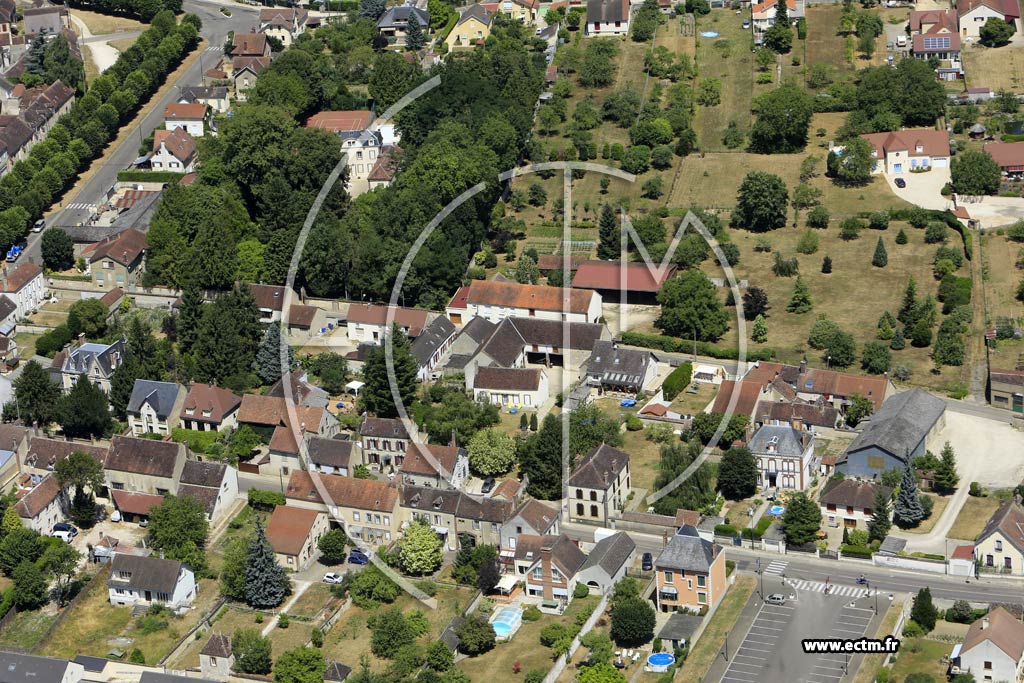 Photo arienne de Brienon-sur-Armanon