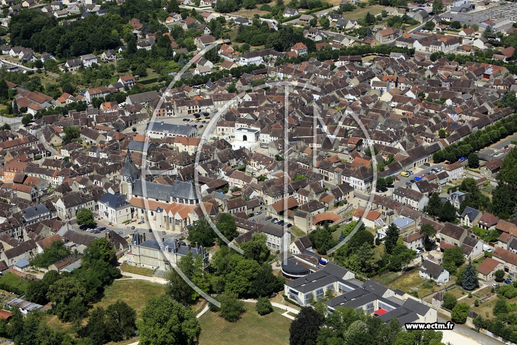 Photo arienne de Brienon-sur-Armanon (Centre)
