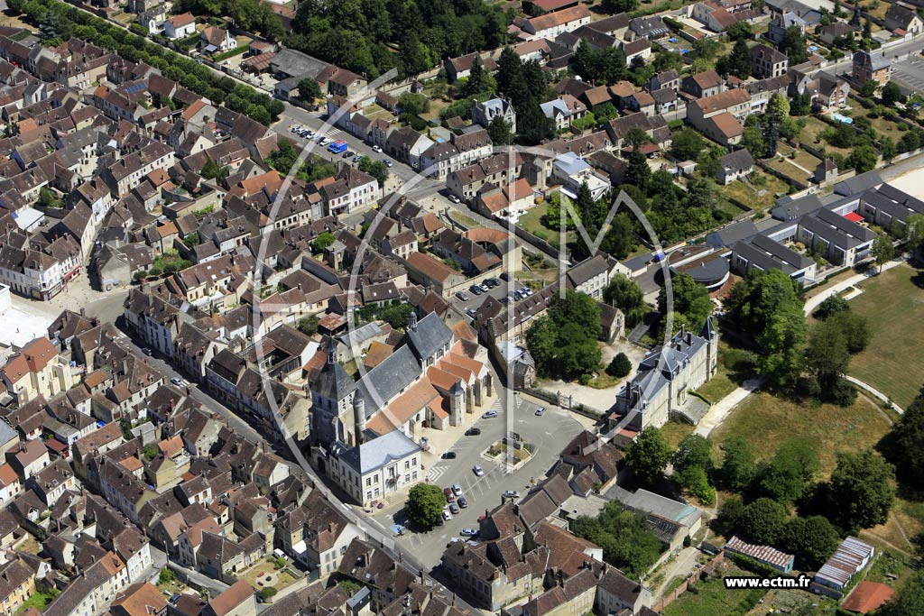 Photo arienne de Brienon-sur-Armanon (Centre)