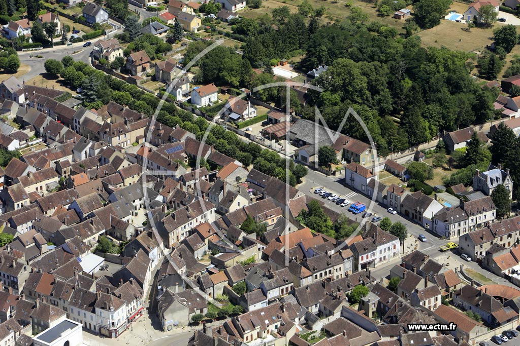 Photo arienne de Brienon-sur-Armanon (Centre)