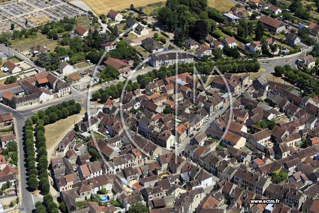 Photo arienne de Brienon-sur-Armanon (Centre)
