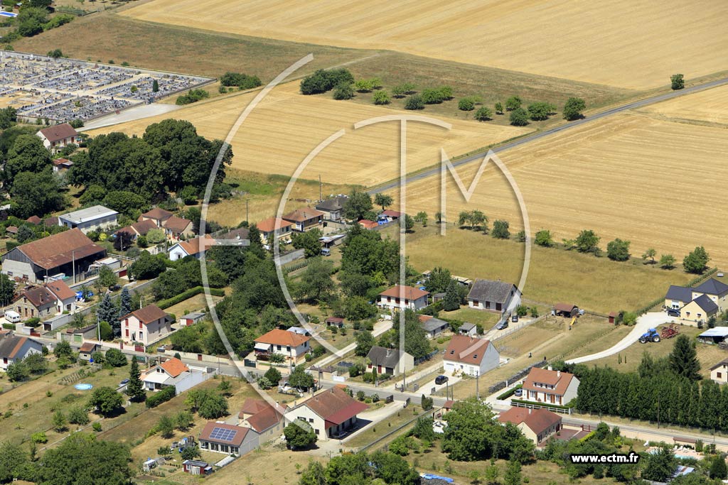 Photo arienne de Brienon-sur-Armanon (la Porte d'en Haut)