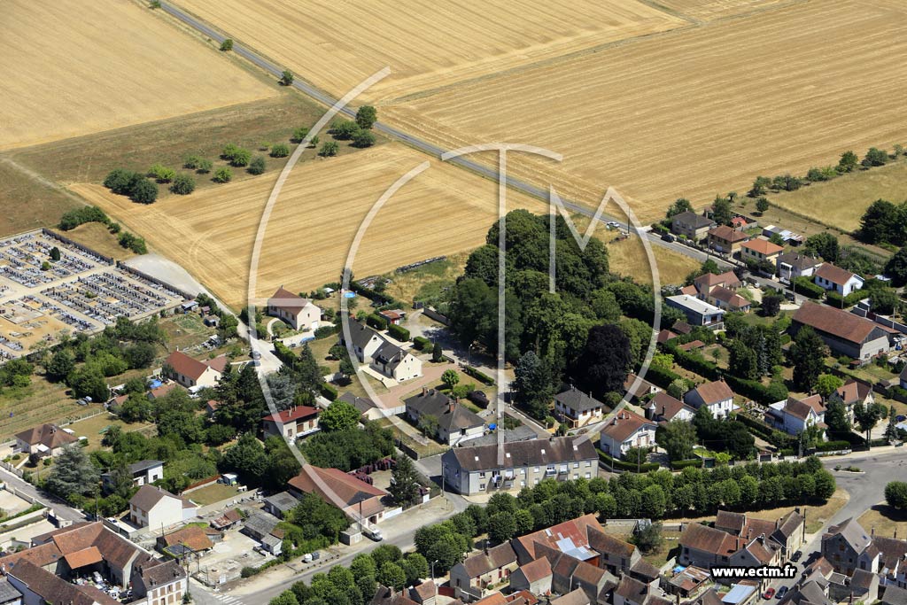 Photo arienne de Brienon-sur-Armanon (la Porte d'en Haut)