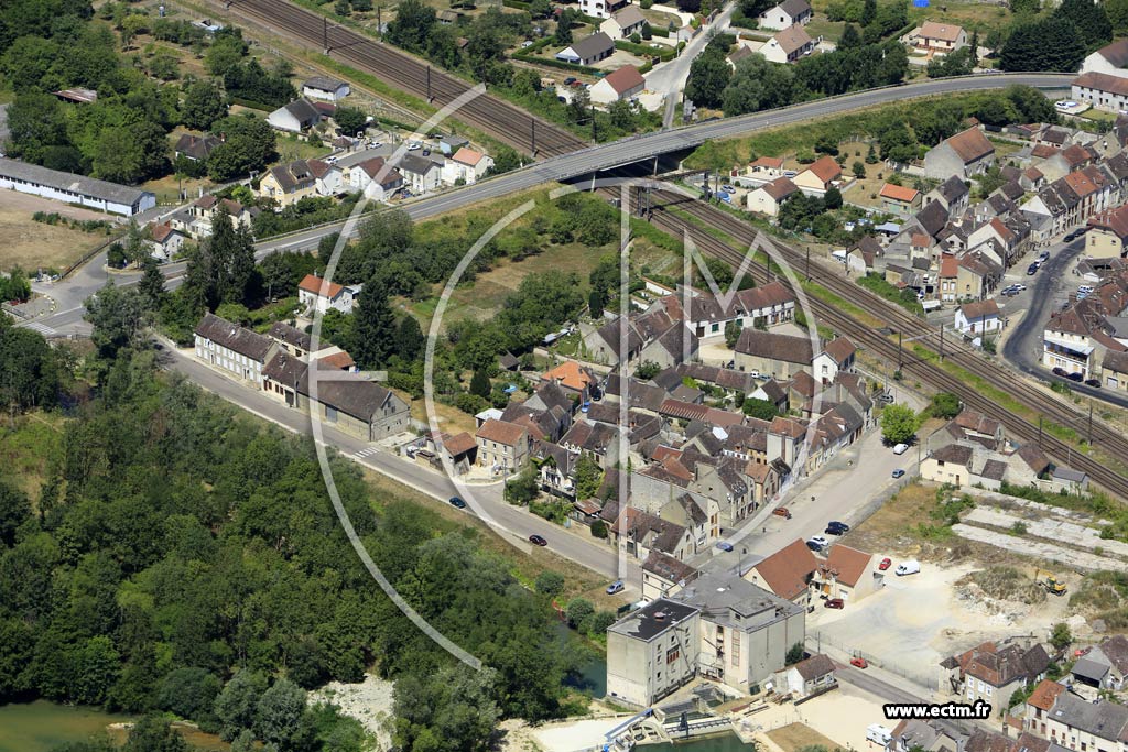 Photo arienne de Brienon-sur-Armanon (Sud)