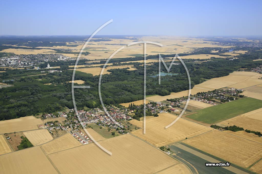 Photo arienne de Champlay (le Grand Longueron)