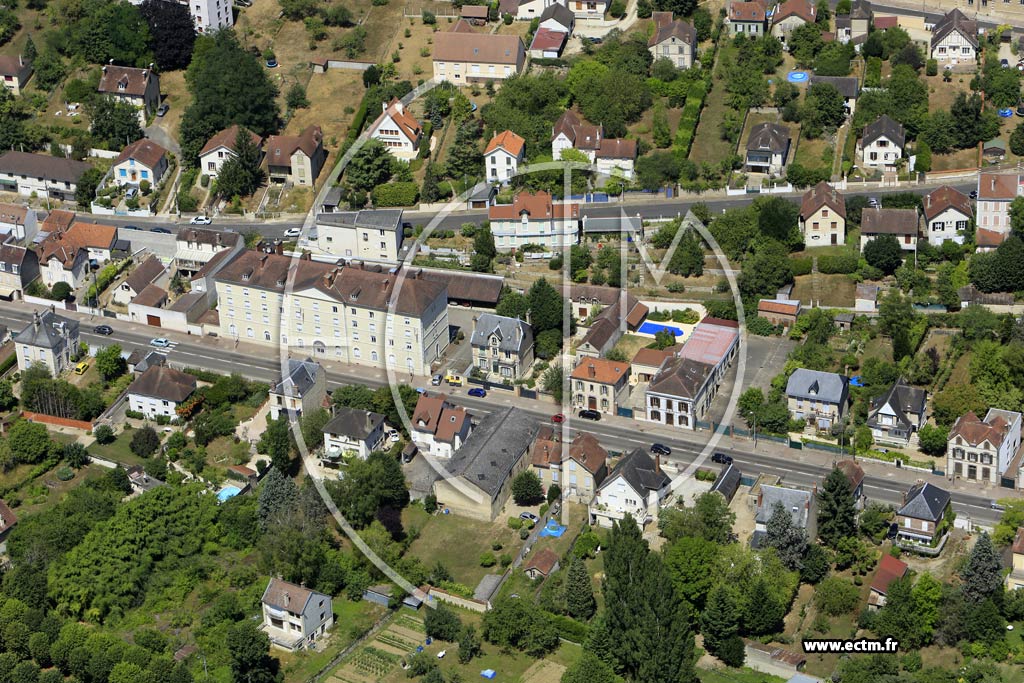 Photo arienne de Joigny (Faubourg Saint-Florentin)