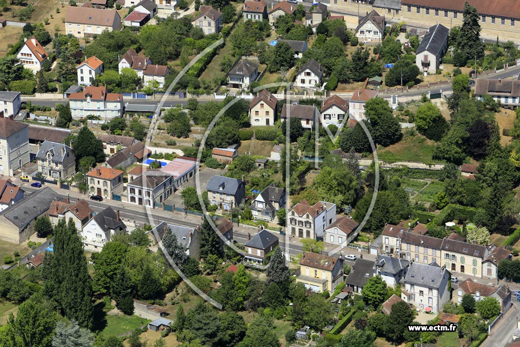 Photo arienne de Joigny (Faubourg Saint-Florentin)