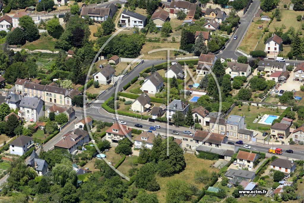 Photo arienne de Joigny (les Ingles)