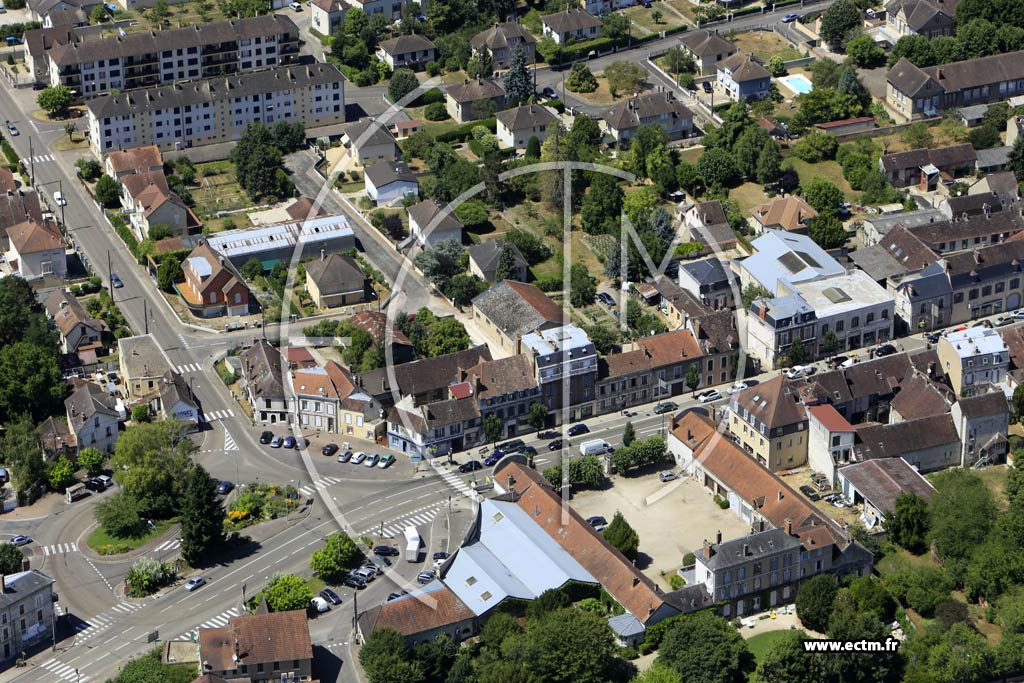 Photo arienne de Joigny (les Pontons)