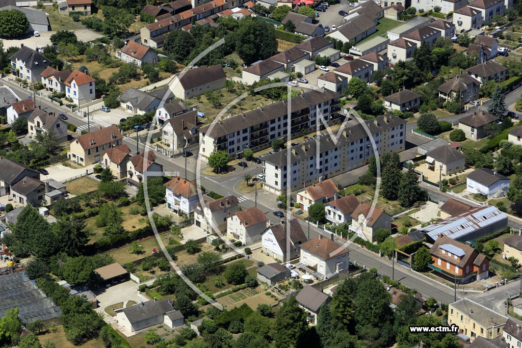 Photo arienne de Joigny (les Pontons)