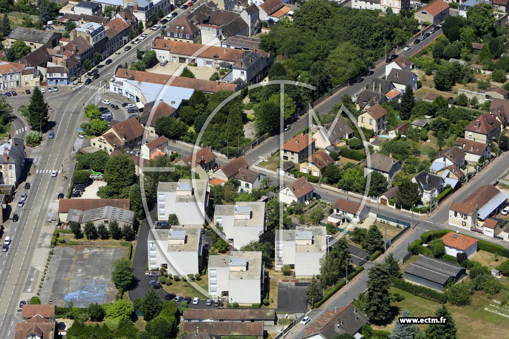 Photo arienne de Joigny (les Pontons)