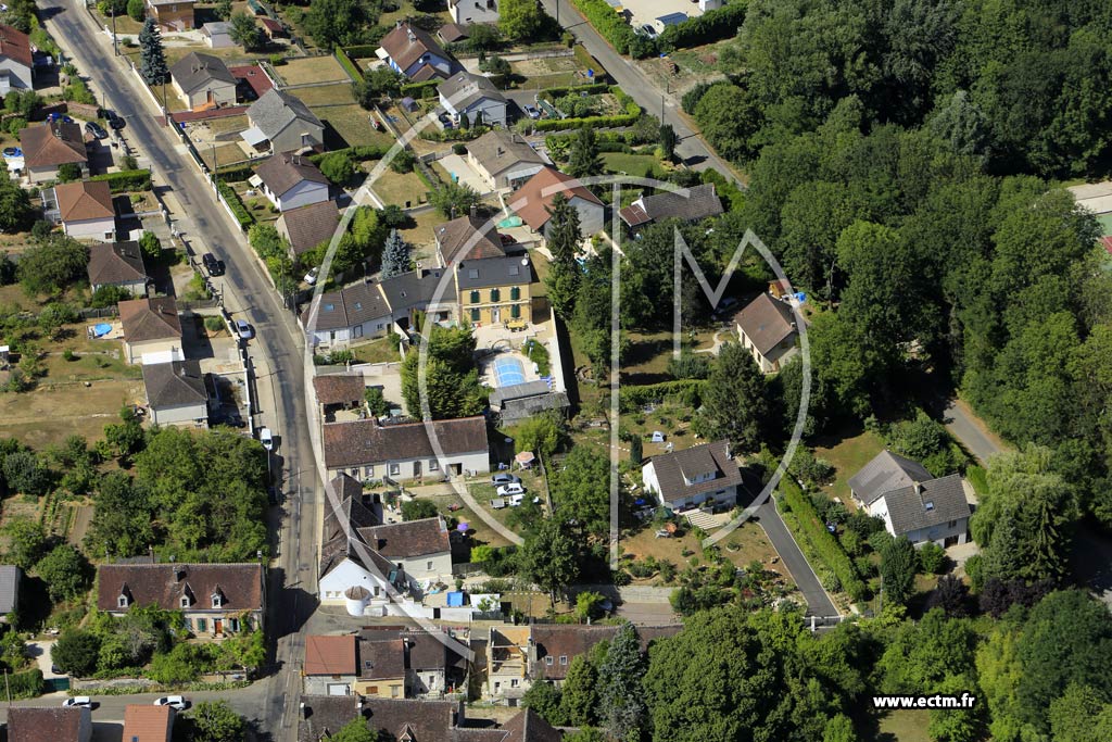 Photo arienne de Laroche-Saint-Cydroine