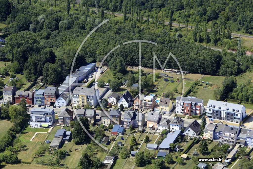 Photo arienne de Differdange (Fuussbann)