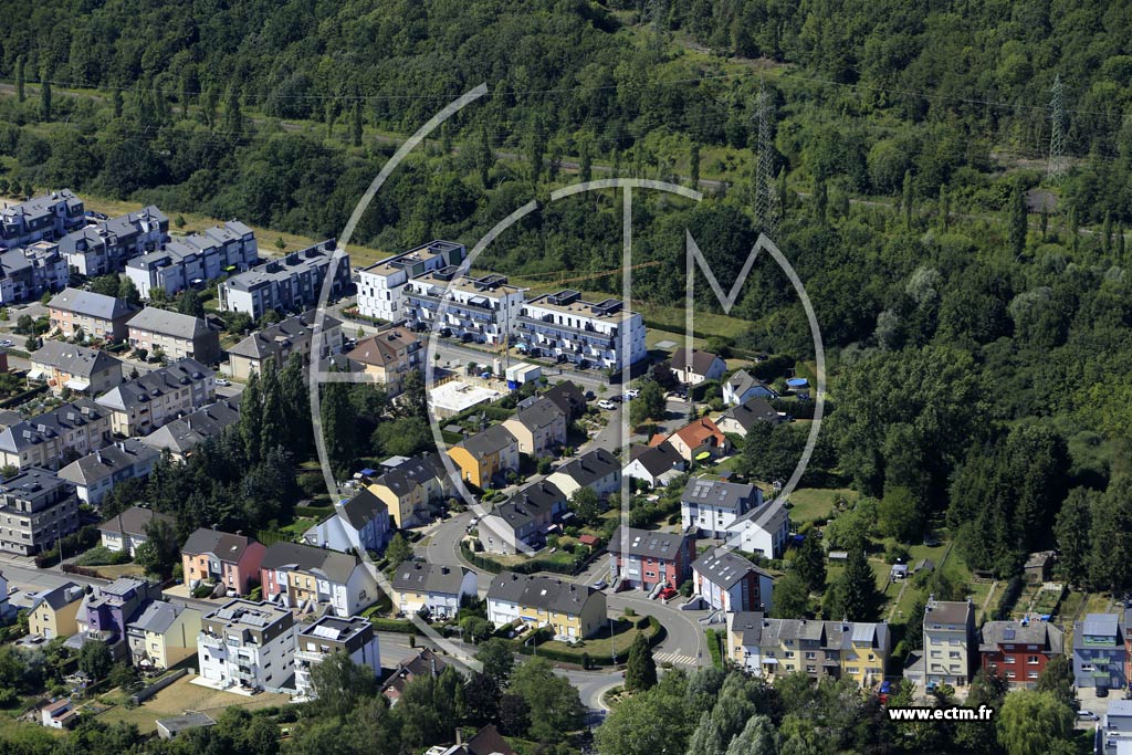 Photo arienne de Differdange (Fuussbann)