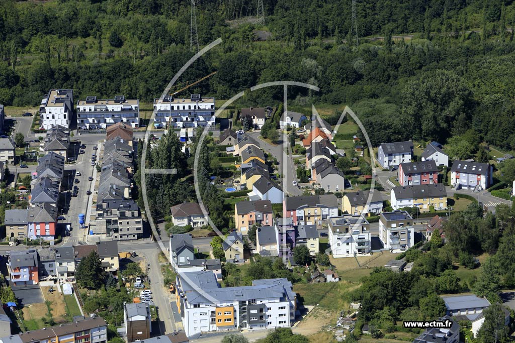 Photo arienne de Differdange (Fuussbann)