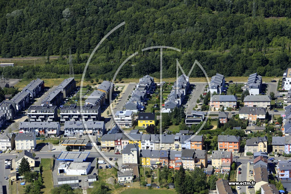 Photo arienne de Differdange (Fuussbann)