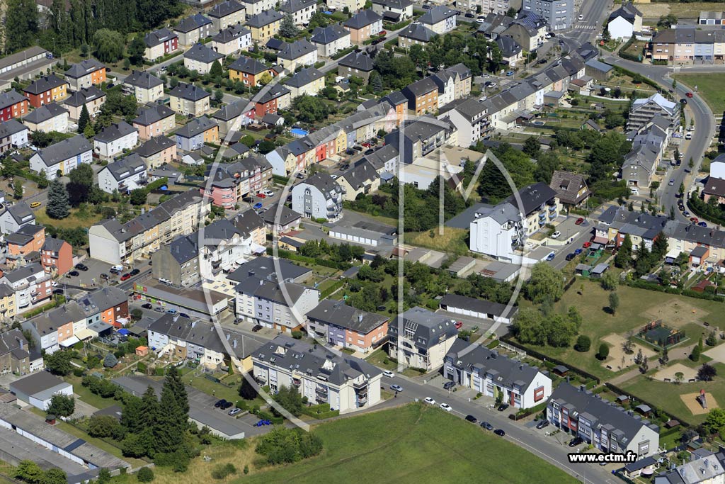 Photo arienne de Differdange (Fuussbann)