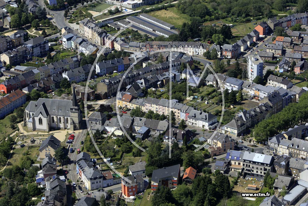 Photo arienne de Differdange (Fuussbann)