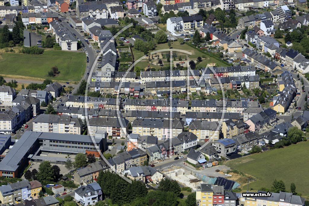 Photo arienne de Differdange (Fuussbann)
