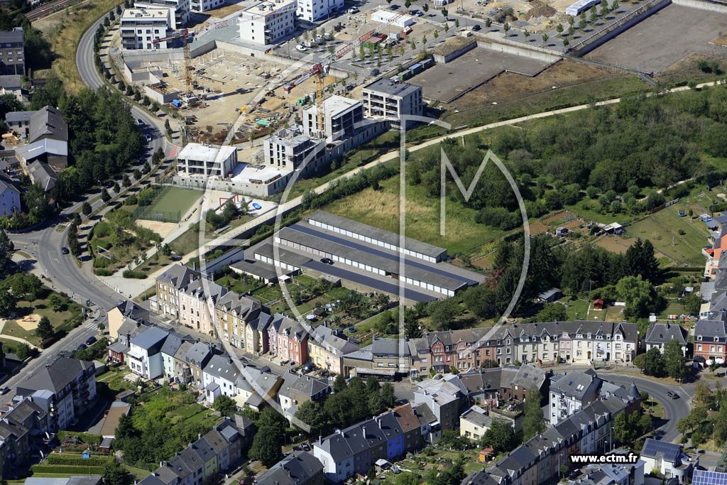 Photo arienne de Differdange (Fuussbann)