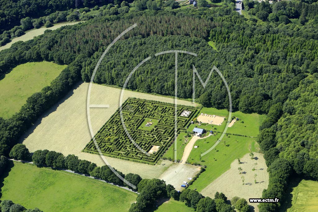 Photo arienne de Carhaix-Plouguer (Labyrinthe)