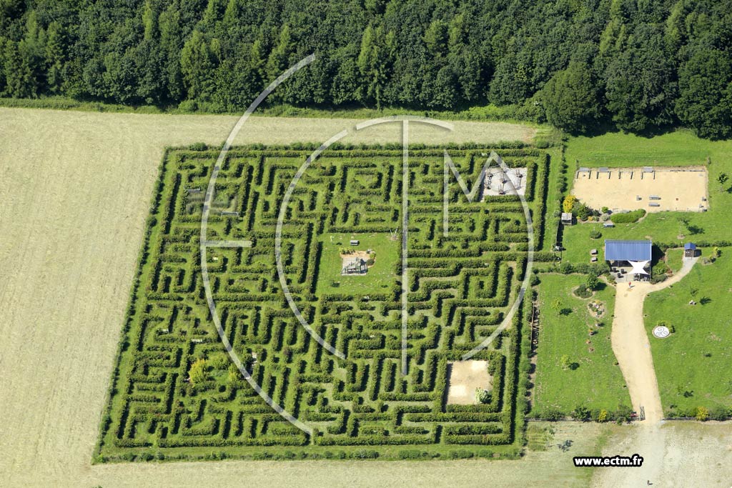 Photo arienne de Carhaix-Plouguer (Labyrinthe)
