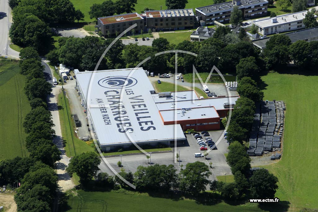 Photo arienne de Carhaix-Plouguer (les Vieilles Charrues)