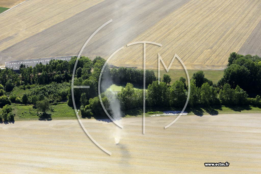 Photo arienne de Chichey (Twister - Petite Tornade)