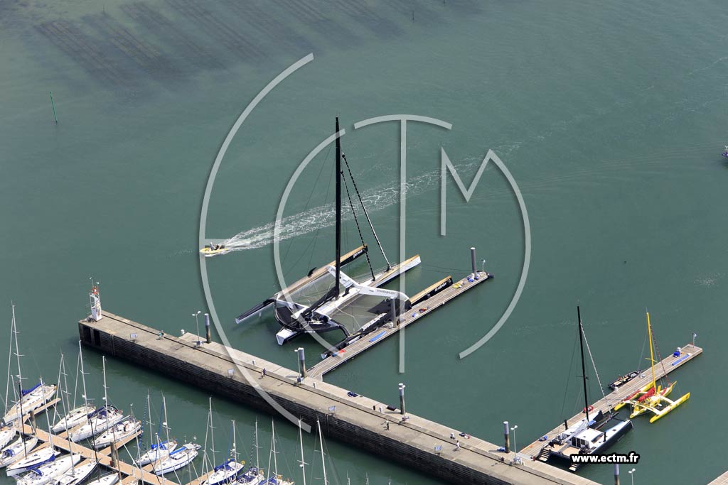 Photo arienne de La Trinit-sur-Mer (Trimarant Mirabau)