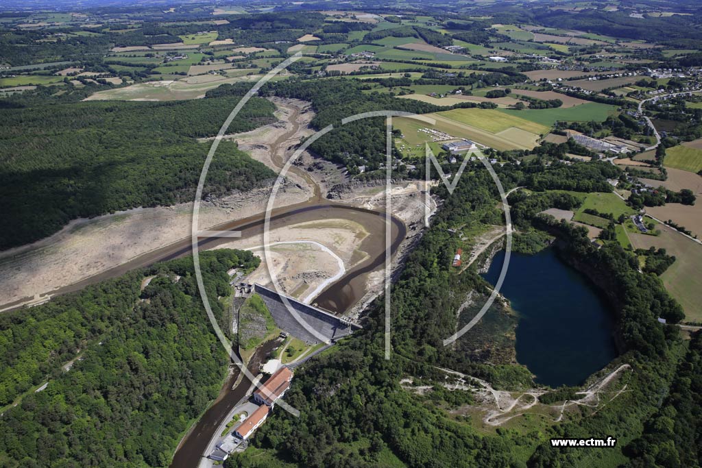 Photo arienne de Mr-de-Bretagne (Barrage de Guerldan)