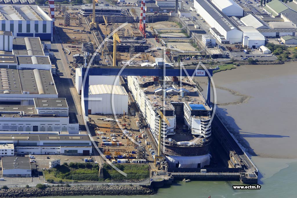 Photo arienne de Saint-Nazaire (Chantier Naval)