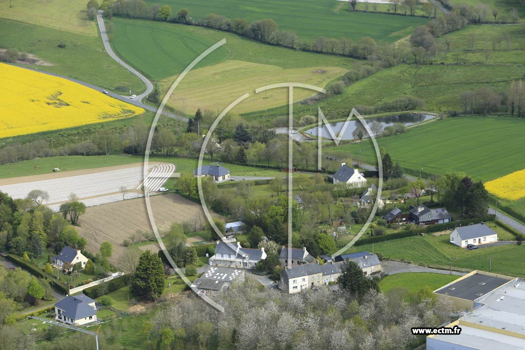 Photo arienne de Pluc-sur-Li (le Vau Dlier)