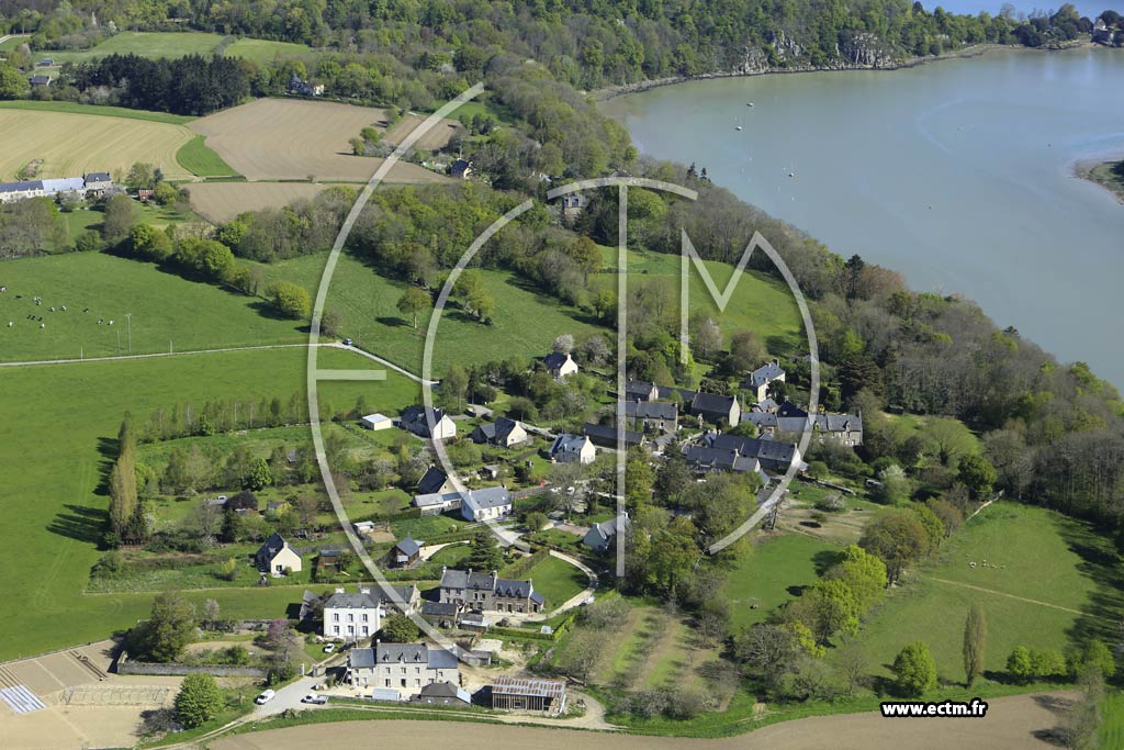 Photo arienne de Plour-sur-Rance (la Matz)