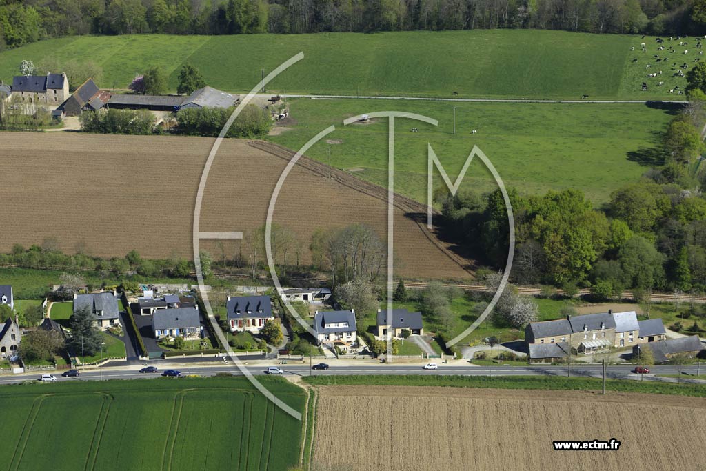 Photo arienne de Saint-Samson-sur-Rance (la Mardelle)