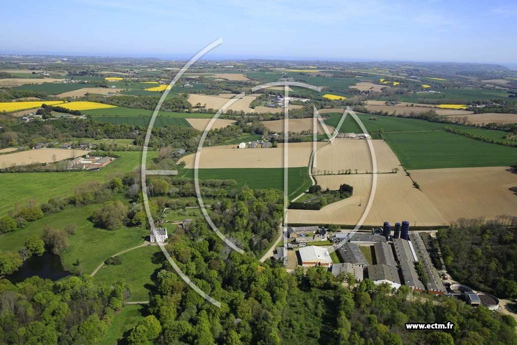 Photo arienne de Hnanbihen (la Ville Helleuc)