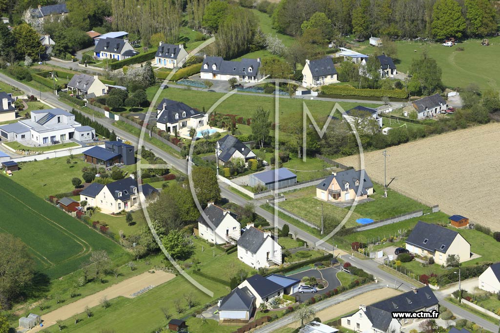 Photo arienne de Lamballe (la Villeneuve)