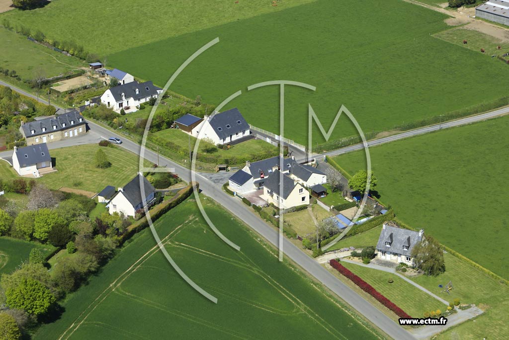 Photo arienne de Pldliac (le Clos du Puits)