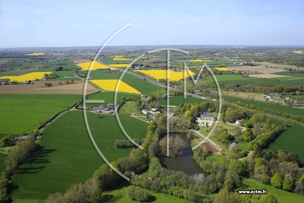 Photo arienne de Plestan (le Val)